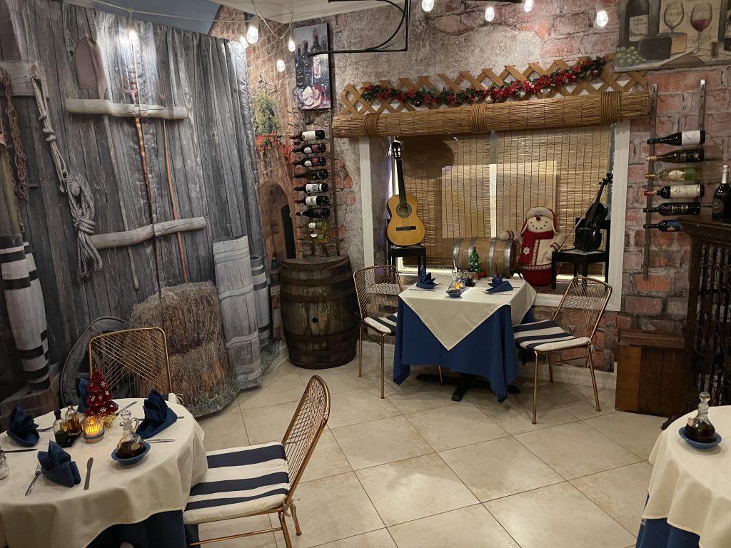 La Bella Apulia Review Felipe's Backyard