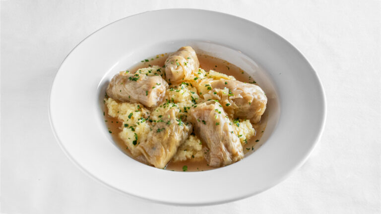 ROMANIAN CABBAGE ROLLS 768x432