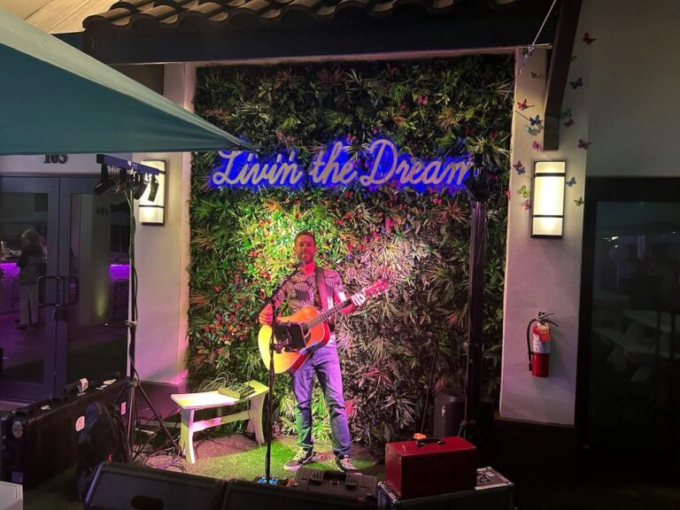 music1 1024x768 1 768x576